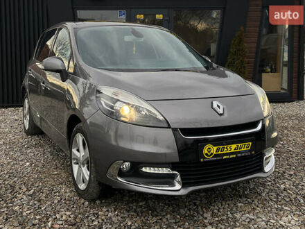 Серый Рено Сценик, объемом двигателя 1.46 л и пробегом 226 тыс. км за 8900 $, фото 1 на Automoto.ua