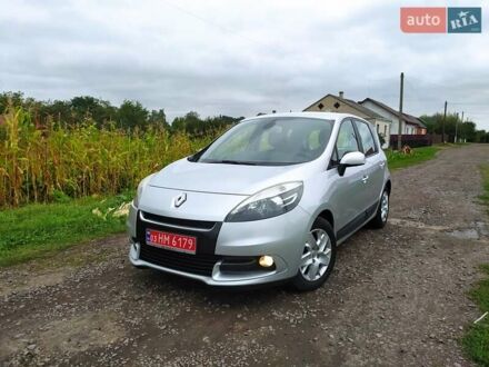 Сірий Рено Сценік, об'ємом двигуна 1.5 л та пробігом 267 тис. км за 8200 $, фото 1 на Automoto.ua