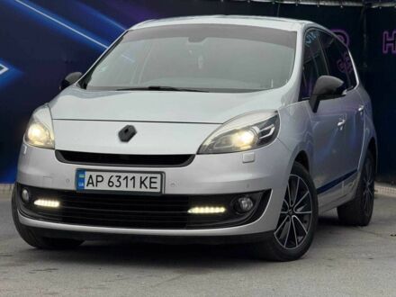 Серый Рено Сценик, объемом двигателя 1.5 л и пробегом 255 тыс. км за 7999 $, фото 1 на Automoto.ua