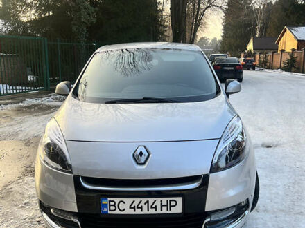 Рено Сценик 2012 в Львове на Automoto.ua Серый Рено Сценик, объемом двигателя 1.46 л и пробегом 220 тыс. км за 8000 $, фото 1 на Automoto.ua
