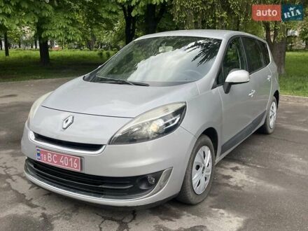 Рено Сценик 2012 в Ровно на Automoto.ua Серый Рено Сценик, объемом двигателя 1.5 л и пробегом 157 тыс. км за 8900 $, фото 1 на Automoto.ua