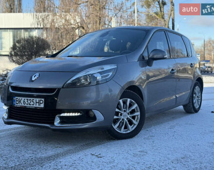 Серый Рено Сценик, объемом двигателя 1.46 л и пробегом 187 тыс. км за 8200 $, фото 1 на Automoto.ua