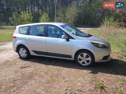 Рено Сценік 2013 у Луцьку на Automoto.ua Сірий Рено Сценік, об'ємом двигуна 1.46 л та пробігом 230 тис. км за 8100 $, фото 1 на Automoto.ua