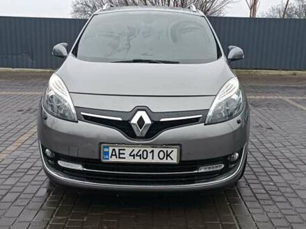 Серый Рено Сценик, объемом двигателя 1.46 л и пробегом 369 тыс. км за 10000 $, фото 1 на Automoto.ua