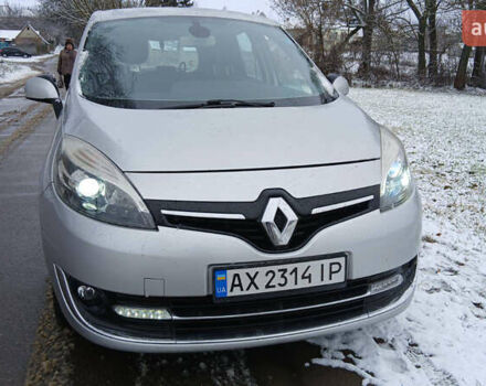 Серый Рено Сценик, объемом двигателя 2 л и пробегом 248 тыс. км за 8900 $, фото 1 на Automoto.ua