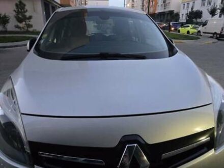 Рено Сценик 2014 в Виннице на Automoto.ua Серый Рено Сценик, объемом двигателя 1.46 л и пробегом 220 тыс. км за 9350 $, фото 1 на Automoto.ua