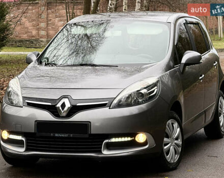 Серый Рено Сценик, объемом двигателя 1.5 л и пробегом 217 тыс. км за 7450 $, фото 1 на Automoto.ua