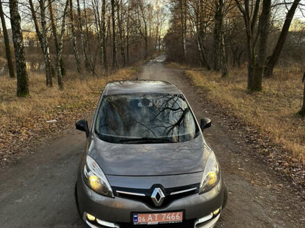 Сірий Рено Сценік, об'ємом двигуна 1.5 л та пробігом 264 тис. км за 9300 $, фото 1 на Automoto.ua