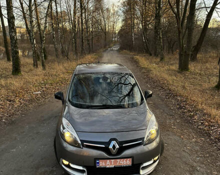 Серый Рено Сценик, объемом двигателя 1.5 л и пробегом 264 тыс. км за 9300 $, фото 1 на Automoto.ua