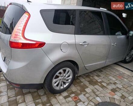 Сірий Рено Сценік, об'ємом двигуна 1.5 л та пробігом 233 тис. км за 10600 $, фото 1 на Automoto.ua