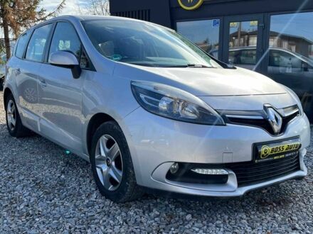 Серый Рено Сценик, объемом двигателя 1.5 л и пробегом 200 тыс. км за 9500 $, фото 1 на Automoto.ua