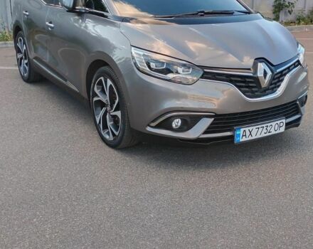 Серый Рено Сценик, объемом двигателя 1.8 л и пробегом 142 тыс. км за 17999 $, фото 1 на Automoto.ua