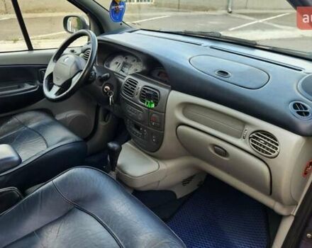 Синій Рено Сценік, об'ємом двигуна 2 л та пробігом 293 тис. км за 3450 $, фото 15 на Automoto.ua