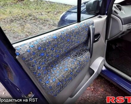 Синій Рено Сценік, об'ємом двигуна 1.5 л та пробігом 160 тис. км за 4200 $, фото 4 на Automoto.ua