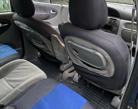 Синій Рено Сценік, об'ємом двигуна 1.6 л та пробігом 249 тис. км за 2750 $, фото 19 на Automoto.ua