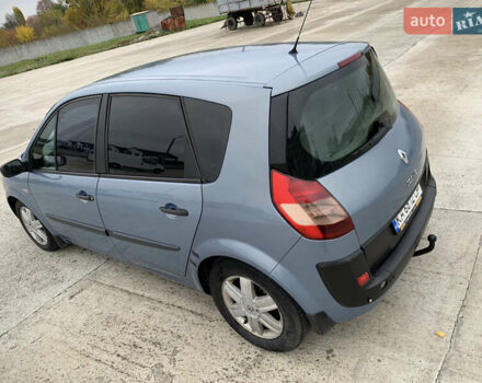 Рено Сценик 2004 в Белой Церкве на Automoto.ua Синий Рено Сценик, объемом двигателя 1.6 л и пробегом 320 тыс. км за 3200 $, фото 3 на Automoto.ua
