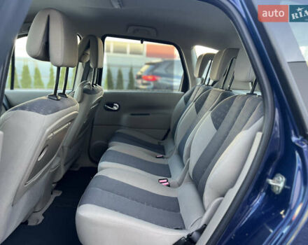 Синий Рено Сценик, объемом двигателя 1.6 л и пробегом 229 тыс. км за 5300 $, фото 19 на Automoto.ua