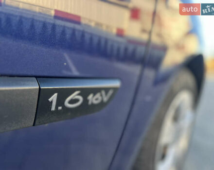 Синий Рено Сценик, объемом двигателя 1.6 л и пробегом 229 тыс. км за 5300 $, фото 7 на Automoto.ua
