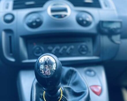Синій Рено Сценік, об'ємом двигуна 2 л та пробігом 231 тис. км за 5500 $, фото 4 на Automoto.ua