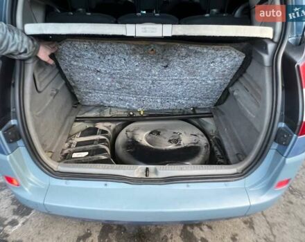 Синий Рено Сценик, объемом двигателя 1.6 л и пробегом 288 тыс. км за 4500 $, фото 12 на Automoto.ua