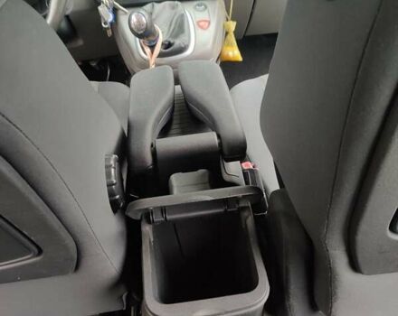 Синий Рено Сценик, объемом двигателя 1.6 л и пробегом 305 тыс. км за 4399 $, фото 18 на Automoto.ua