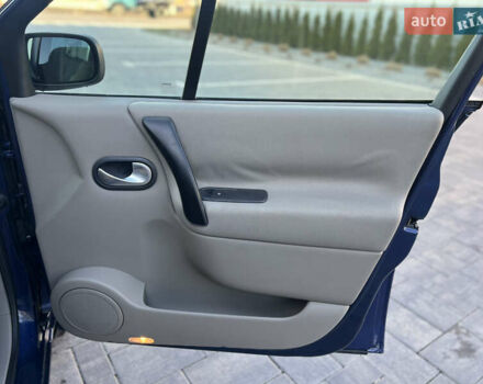 Синий Рено Сценик, объемом двигателя 1.6 л и пробегом 229 тыс. км за 5300 $, фото 17 на Automoto.ua