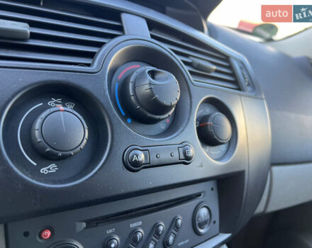 Синий Рено Сценик, объемом двигателя 1.6 л и пробегом 229 тыс. км за 5300 $, фото 10 на Automoto.ua