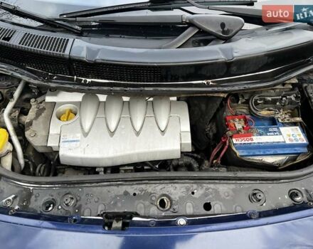 Синий Рено Сценик, объемом двигателя 1.6 л и пробегом 202 тыс. км за 5000 $, фото 9 на Automoto.ua