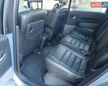 Рено Сценик 2006 в Николаеве на Automoto.ua Синий Рено Сценик, объемом двигателя 1.6 л и пробегом 276 тыс. км за 4800 $, фото 19 на Automoto.ua