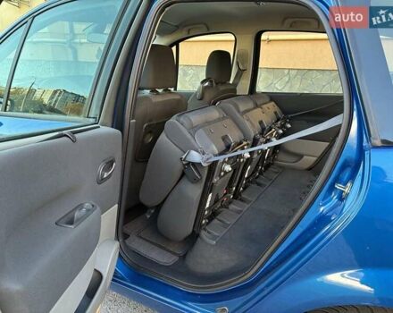 Рено Сценик 2006 в Луцке на Automoto.ua Синий Рено Сценик, объемом двигателя 1.6 л и пробегом 125 тыс. км за 5550 $, фото 17 на Automoto.ua