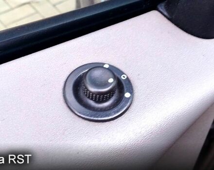 Синий Рено Сценик, объемом двигателя 1.9 л и пробегом 203 тыс. км за 5500 $, фото 5 на Automoto.ua