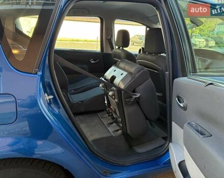 Рено Сценик 2006 в Луцке на Automoto.ua Синий Рено Сценик, объемом двигателя 1.6 л и пробегом 125 тыс. км за 5550 $, фото 30 на Automoto.ua