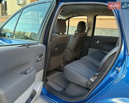 Рено Сценик 2006 в Луцке на Automoto.ua Синий Рено Сценик, объемом двигателя 1.6 л и пробегом 125 тыс. км за 5550 $, фото 31 на Automoto.ua