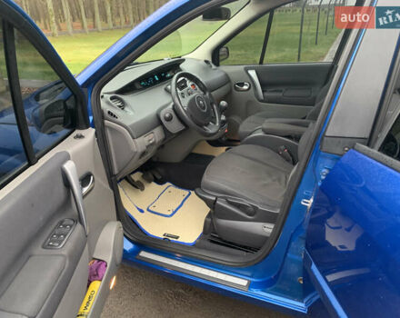Синий Рено Сценик, объемом двигателя 1.6 л и пробегом 250 тыс. км за 4900 $, фото 7 на Automoto.ua