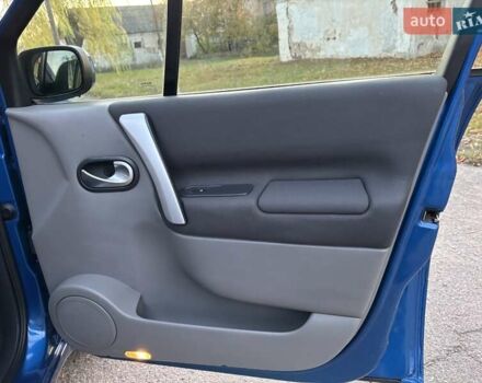 Синій Рено Сценік, об'ємом двигуна 1.6 л та пробігом 151 тис. км за 5699 $, фото 22 на Automoto.ua