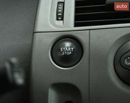 Рено Сценик 2007 в Бердичеве на Automoto.ua Синий Рено Сценик, объемом двигателя 2 л и пробегом 291 тыс. км за 5999 $, фото 20 на Automoto.ua