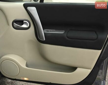 Рено Сценик 2007 в Бердичеве на Automoto.ua Синий Рено Сценик, объемом двигателя 2 л и пробегом 291 тыс. км за 5999 $, фото 34 на Automoto.ua