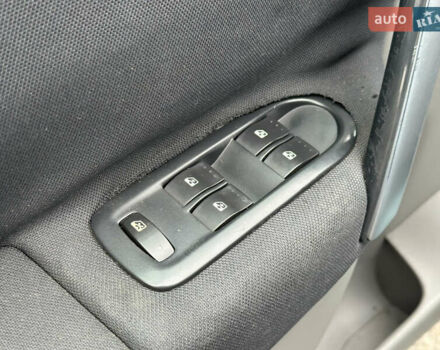 Синий Рено Сценик, объемом двигателя 1.6 л и пробегом 214 тыс. км за 6800 $, фото 16 на Automoto.ua