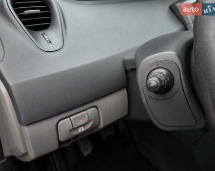 Синий Рено Сценик, объемом двигателя 1.6 л и пробегом 209 тыс. км за 5350 $, фото 22 на Automoto.ua