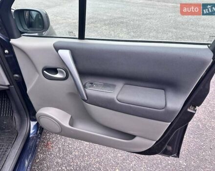 Синій Рено Сценік, об'ємом двигуна 1.6 л та пробігом 225 тис. км за 5550 $, фото 15 на Automoto.ua