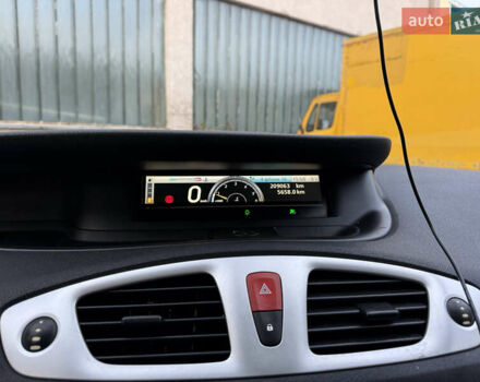 Синій Рено Сценік, об'ємом двигуна 1.5 л та пробігом 209 тис. км за 7600 $, фото 26 на Automoto.ua