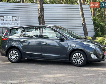 Синий Рено Сценик, объемом двигателя 1.9 л и пробегом 218 тыс. км за 7600 $, фото 7 на Automoto.ua