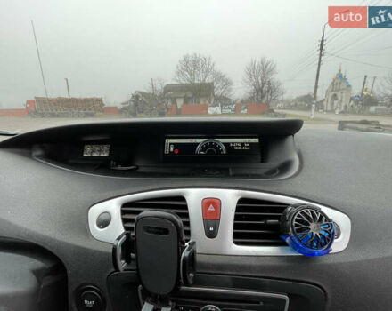 Синий Рено Сценик, объемом двигателя 1.4 л и пробегом 343 тыс. км за 5700 $, фото 14 на Automoto.ua