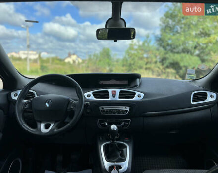 Синий Рено Сценик, объемом двигателя 1.9 л и пробегом 218 тыс. км за 7600 $, фото 30 на Automoto.ua