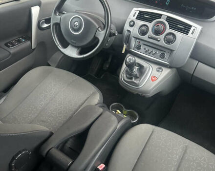 Синий Рено Сценик, объемом двигателя 1.6 л и пробегом 208 тыс. км за 5777 $, фото 9 на Automoto.ua