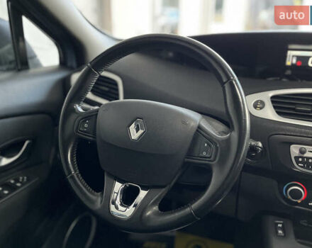 Рено Сценик 2009 в Львове на Automoto.ua Синий Рено Сценик, объемом двигателя 1.6 л и пробегом 104 тыс. км за 7000 $, фото 19 на Automoto.ua