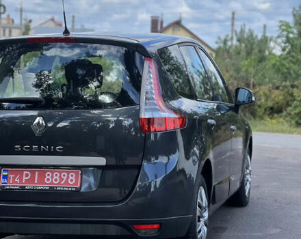 Рено Сценик 2009 в Виннице на Automoto.ua Синий Рено Сценик, объемом двигателя 1.9 л и пробегом 218 тыс. км за 7600 $, фото 14 на Automoto.ua