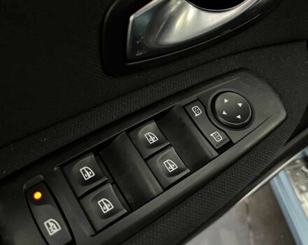 Синий Рено Сценик, объемом двигателя 1.6 л и пробегом 104 тыс. км за 7000 $, фото 12 на Automoto.ua