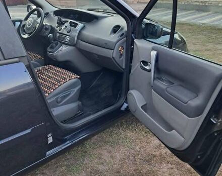 Синий Рено Сценик, объемом двигателя 1.6 л и пробегом 280 тыс. км за 5300 $, фото 11 на Automoto.ua