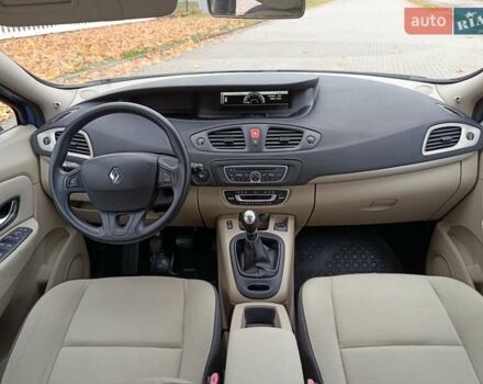 Рено Сценик 2010 в Радивилове на Automoto.ua Синий Рено Сценик, объемом двигателя 1.6 л и пробегом 137 тыс. км за 6900 $, фото 29 на Automoto.ua
